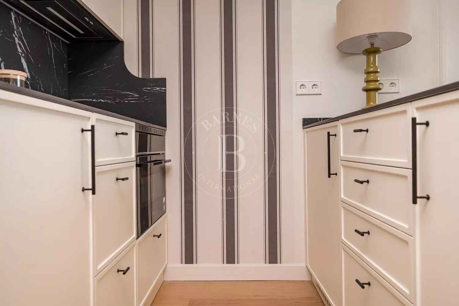 8812be53a3bcd856e0b851096a357c65 2749928cd2 1500 original - Translation missing: en.helpers.application.image_tag.default_alt