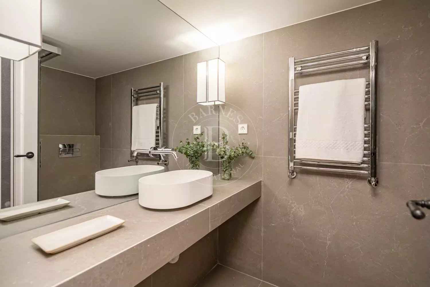 A18b8de31e31451371cb86d1ded0d6ba 2406db15c2 1500 original - Translation missing: en.helpers.application.image_tag.default_alt