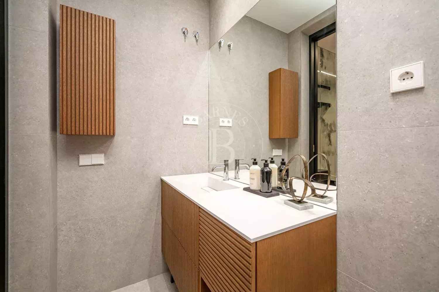 469d85d15c1abf34480cb396887ef03b 45dd2dcb99 1500 original - Translation missing: en.helpers.application.image_tag.default_alt