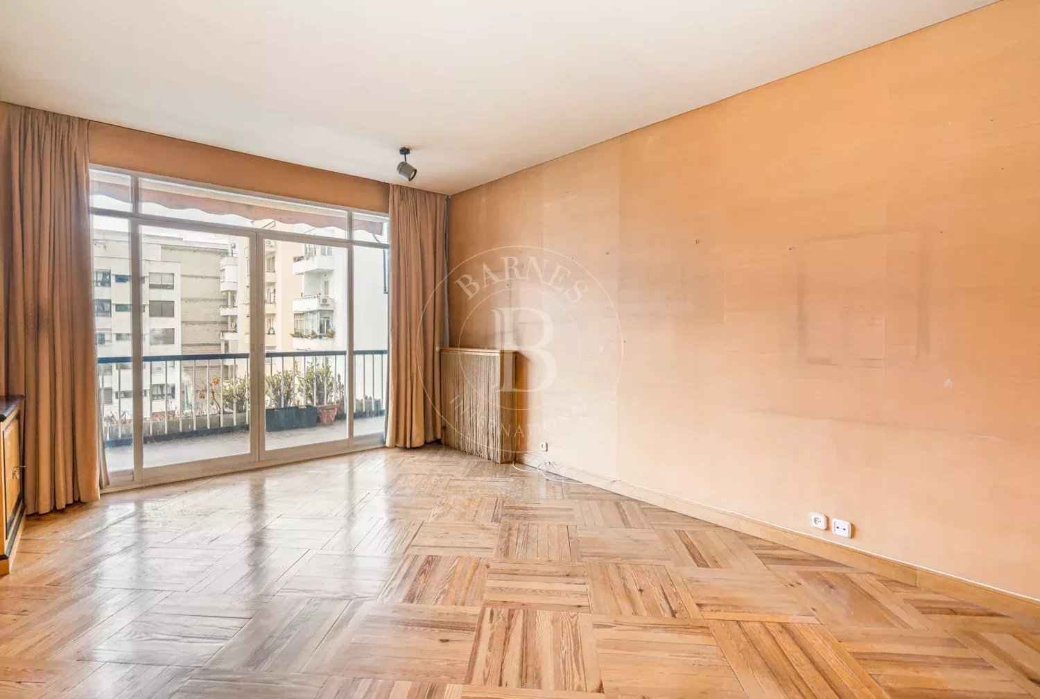 F33dfff82552ff8e4ada009cca9b196b b1ee451874 1500 original - Attribut alt par défaut.