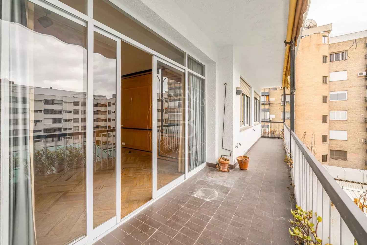 Dd5a4c17b0bfb81dbfd87123a6a17900 c95194c023 1500 original - Attribut alt par défaut.