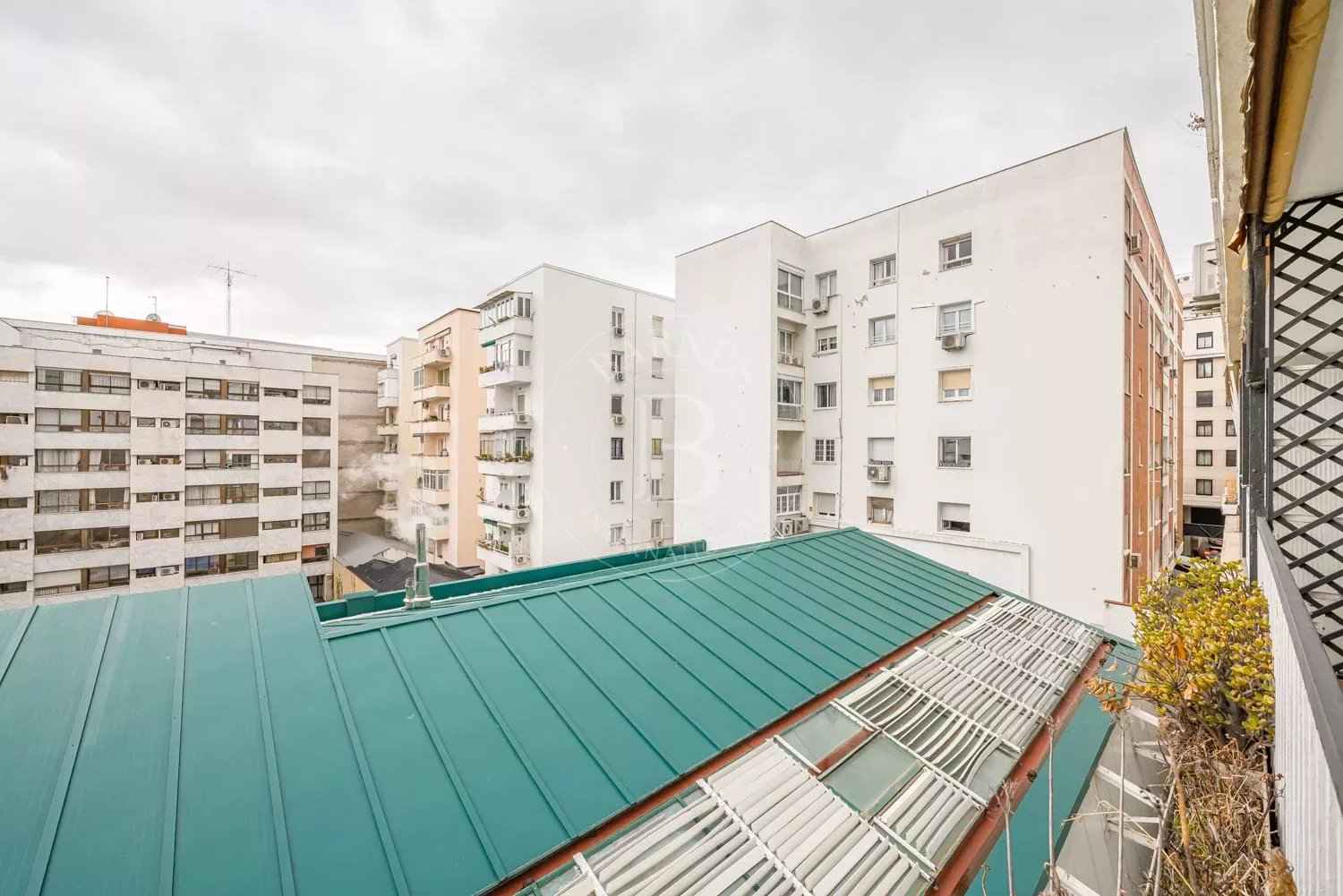 0c3ff05f5b41d578849169477abdc910 a031333e6f 1500 original - Attribut alt par défaut.