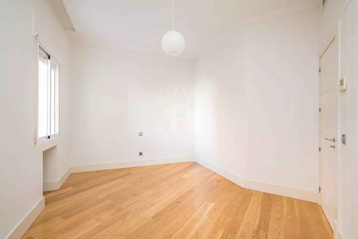 D024b7ef07692f9414f8a987b5463806 2a97b89769 1500 original - Attribut alt par défaut.