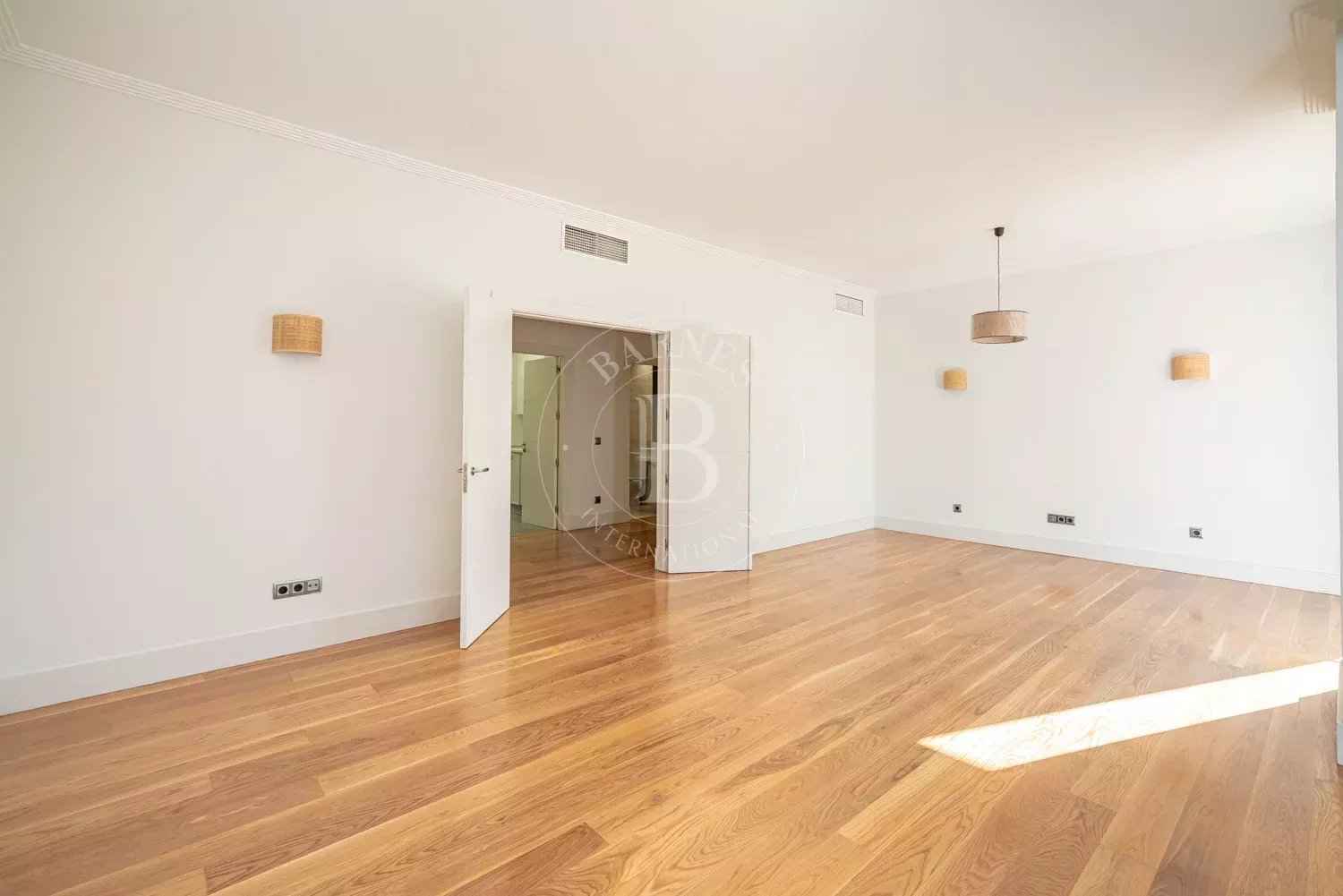 8e7b7c6a3fbe6eafdfde49daa887522c 19010ad783 1500 original - Attribut alt par défaut.