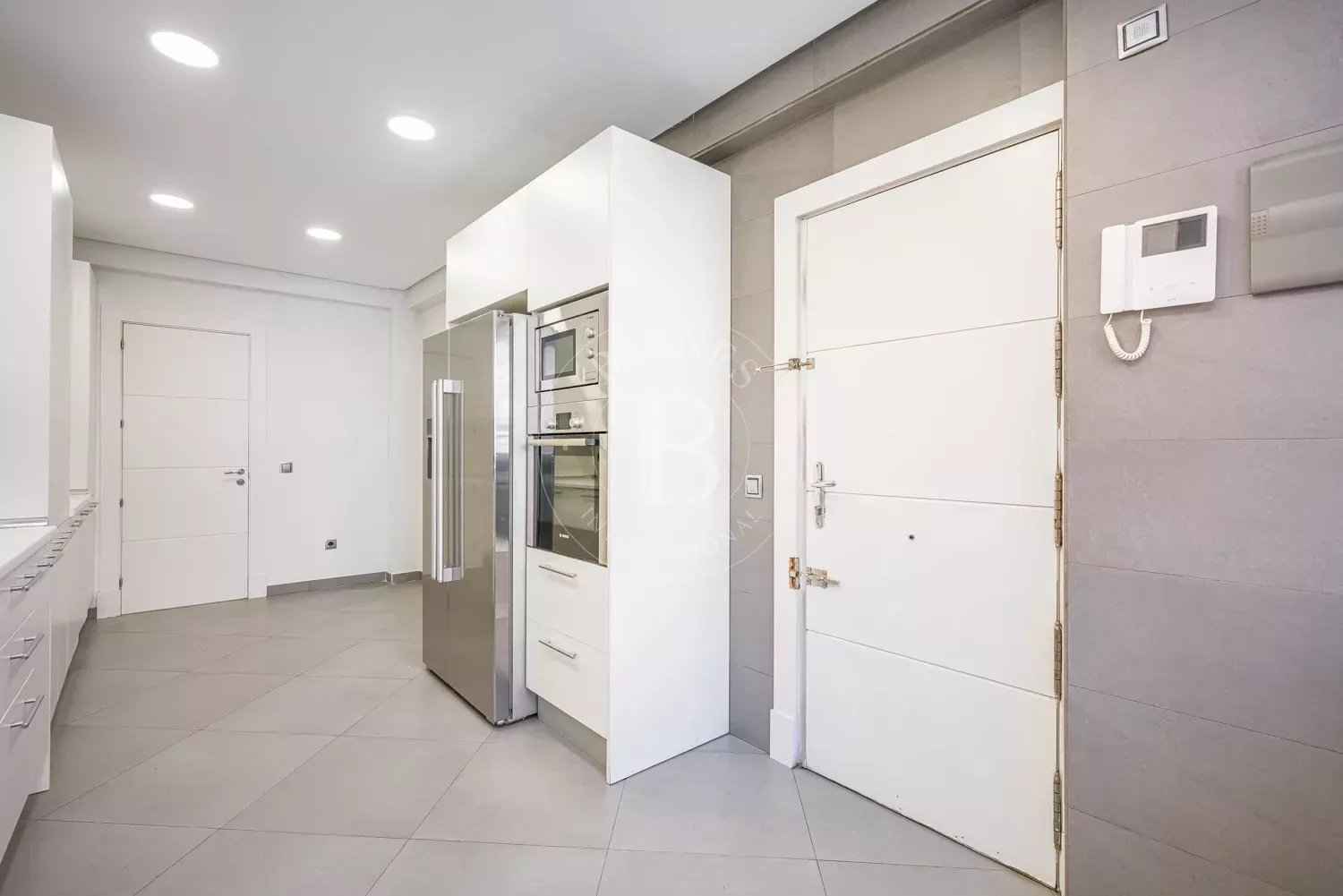 Edaed63d3156ab3a25683117172f4357 b6264c9638 1500 original - Attribut alt par défaut.