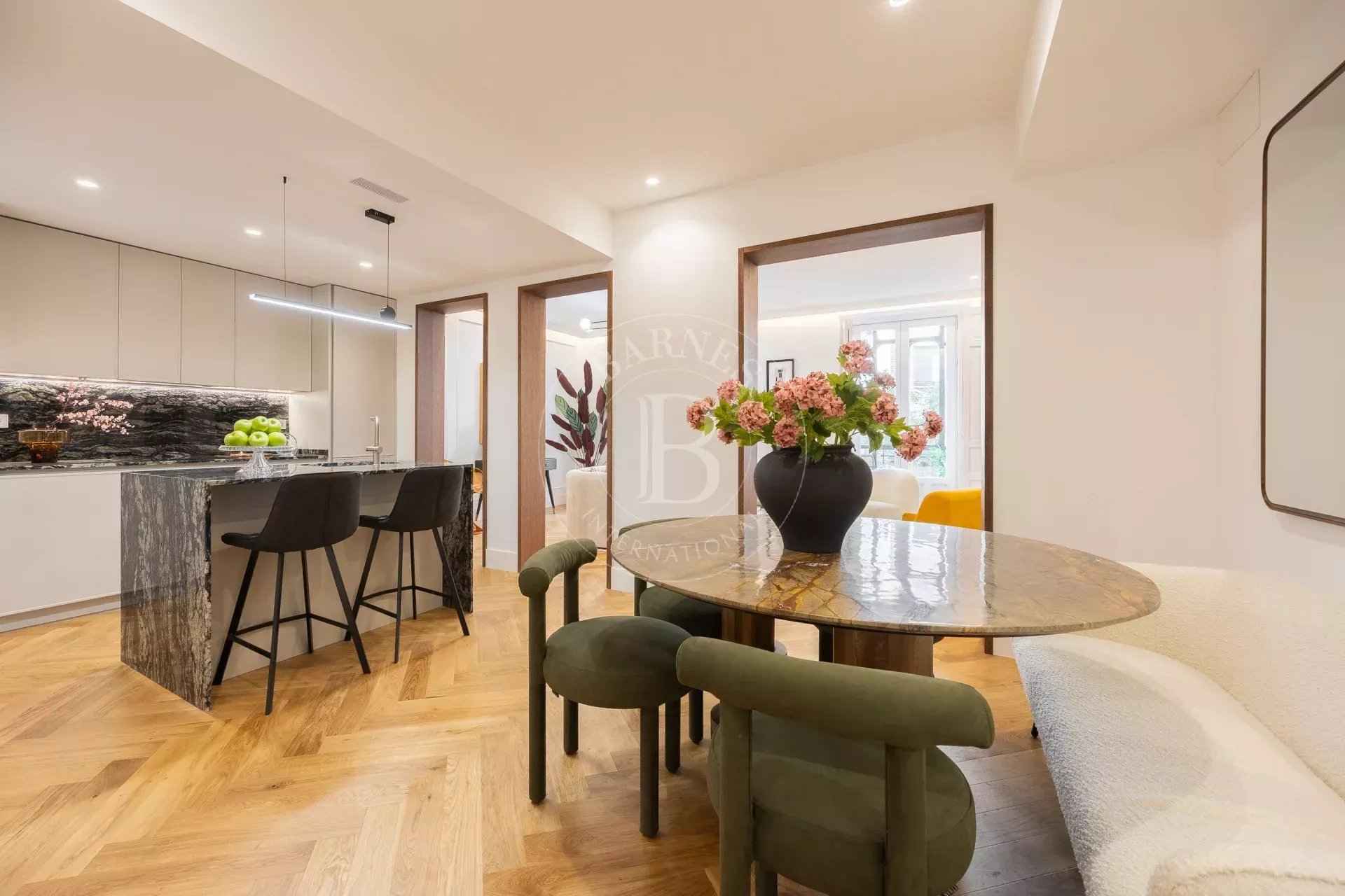 Aab666e6339d2e1ae0e2c92679a1e3a8 a5474f4f81 1920 original - Attribut alt par défaut.