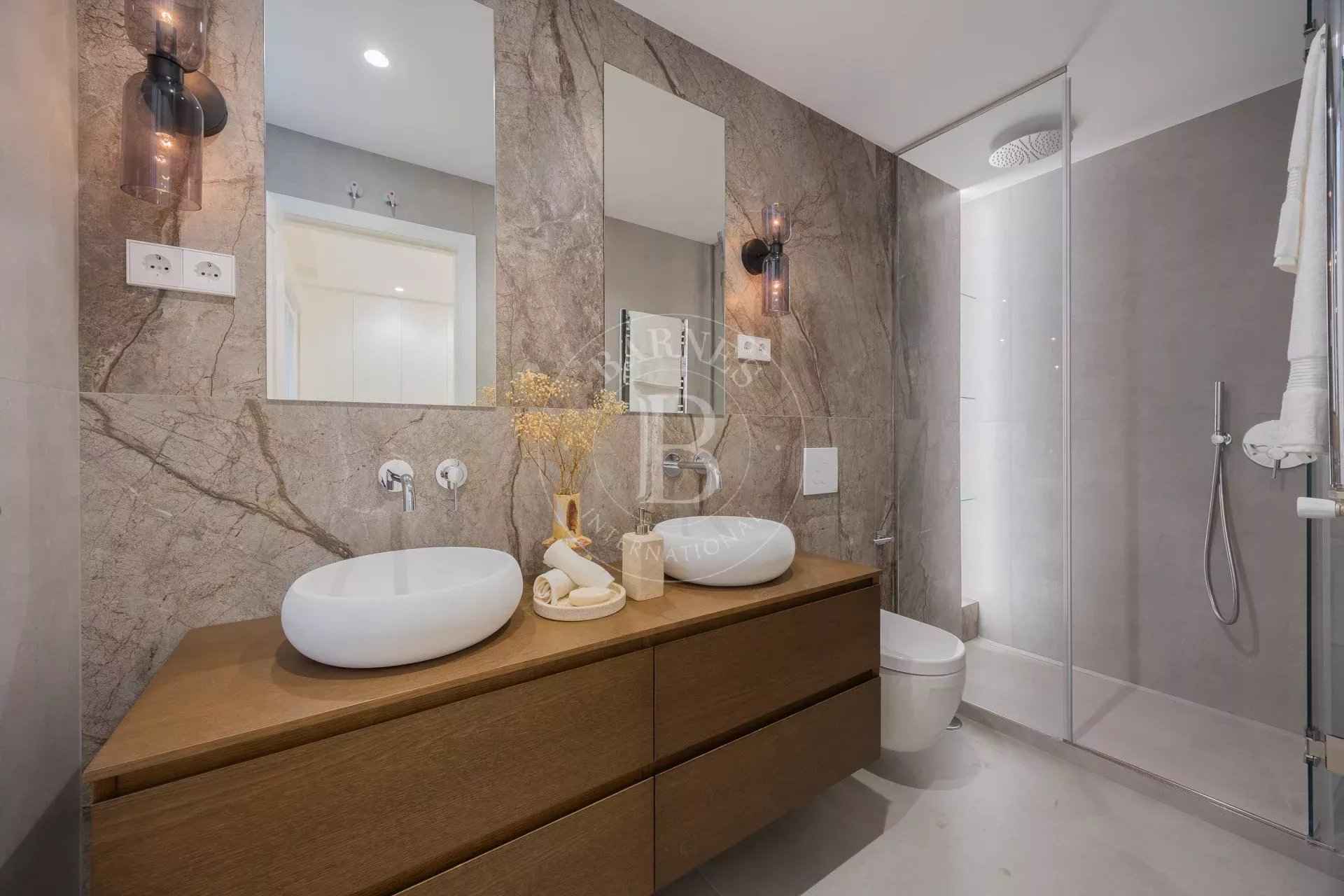 93f8404b88f315351e5e03e0aba09372 de05cc565f 1920 original - Attribut alt par défaut.