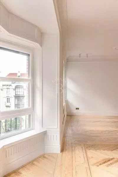 0d7a6d317aaf856cf4e71f0c3b162551 e6237fc058 600 original - Attribut alt par défaut.