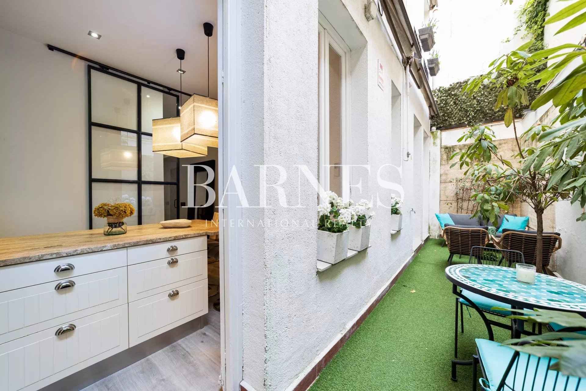 B8f0bdb713f9ea181f4084b13de00c8a 6a216384a3 1920 original - Attribut alt par défaut.