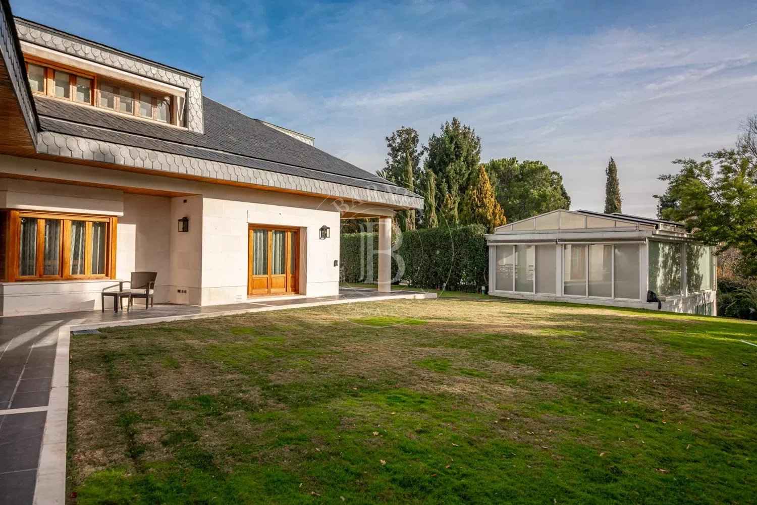 68e76d796d33afde4b5b55ad678da486 9f8e72b390 1500 original - Translation missing: en.helpers.application.image_tag.default_alt