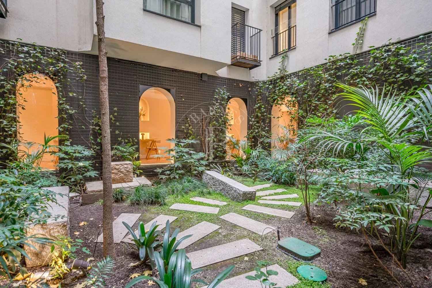 55a73d35216160c7fde61b5559427629 35168cfa23 1500 original - Attribut alt par défaut.