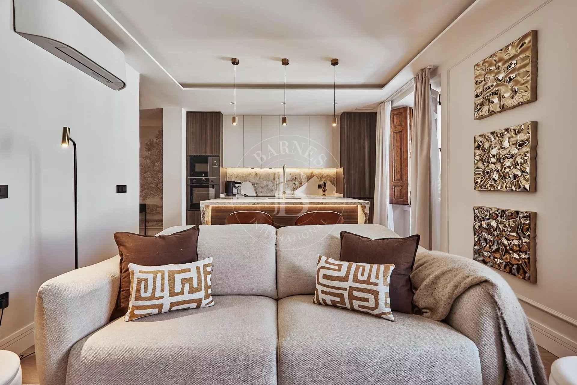 35ede6efdaf919d4020bf19530aae54d 3158599cb1 1920 original - Attribut alt par défaut.