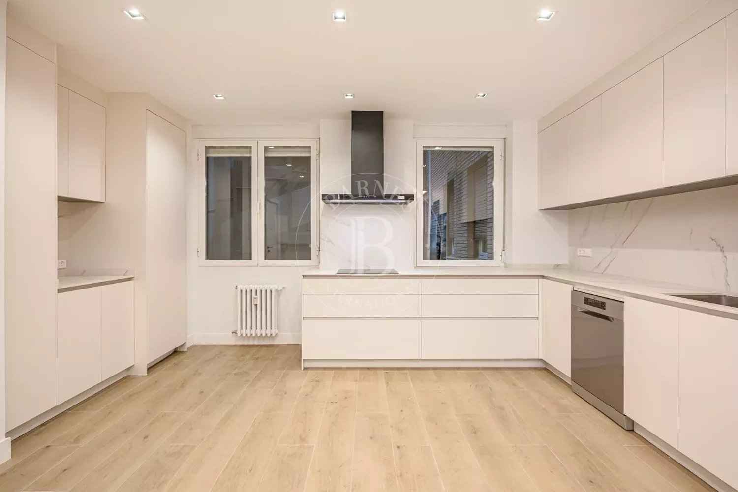 7beae6e92cac74f59c38846114e5f1ab c1eb06a3ba 1500 original - Attribut alt par défaut.