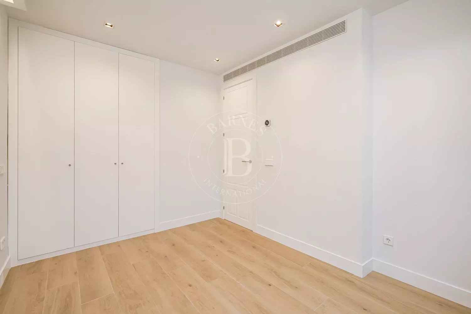 37c504b6272c951691abb5a6aba8eb4f 9b9eef4a6b 1500 original - Attribut alt par défaut.