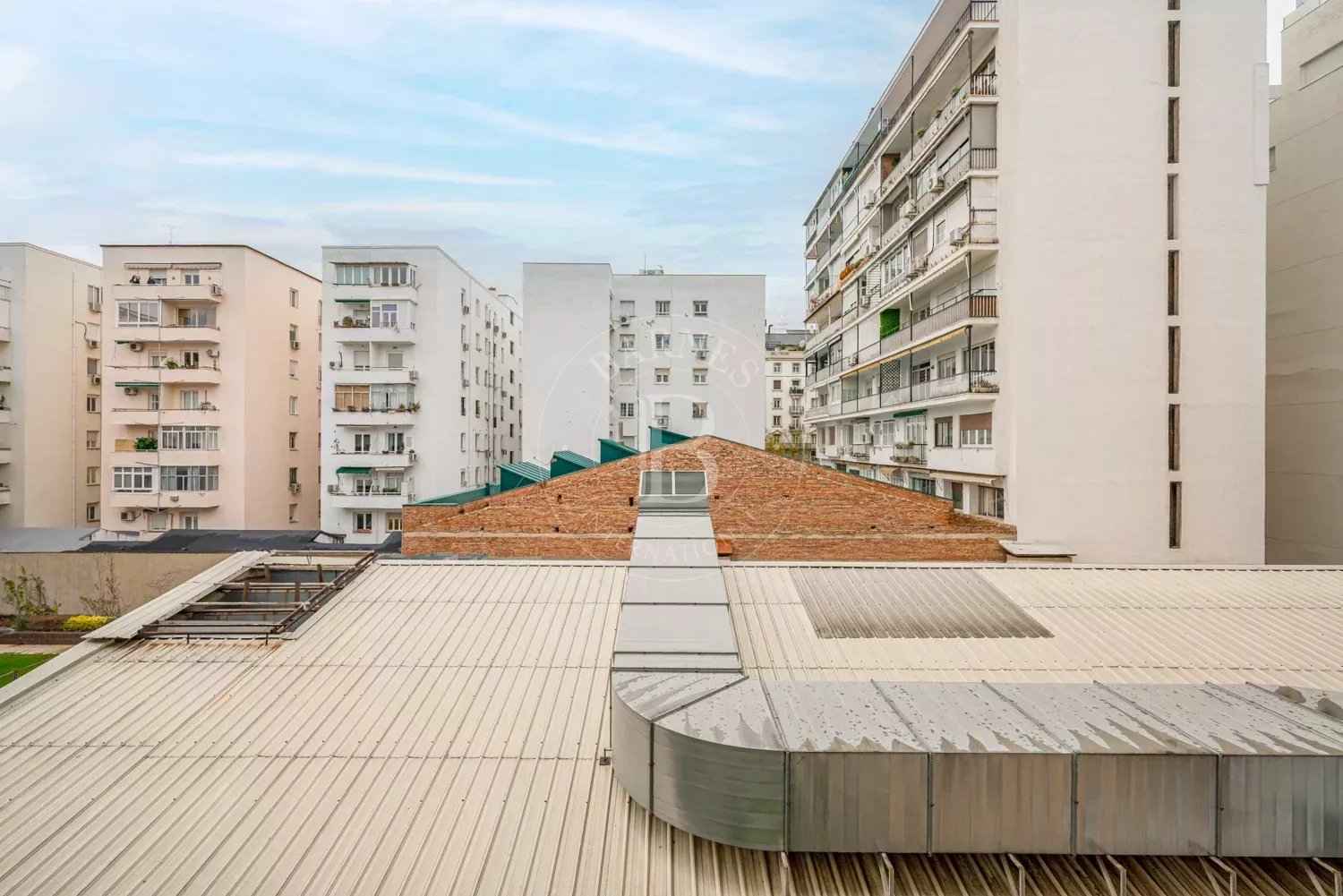 582638b68a8bc2c835acaaf082b96767 58f70a2760 1500 original - Attribut alt par défaut.