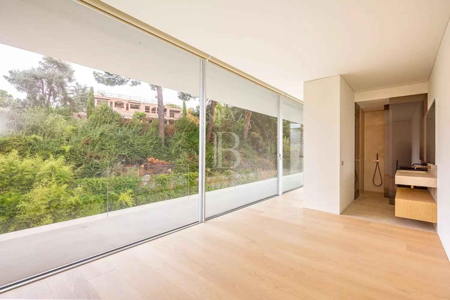 D242fb08be9e6b93fb8da143225a0eba ff4f679a5c 1500 original - Attribut alt par défaut.