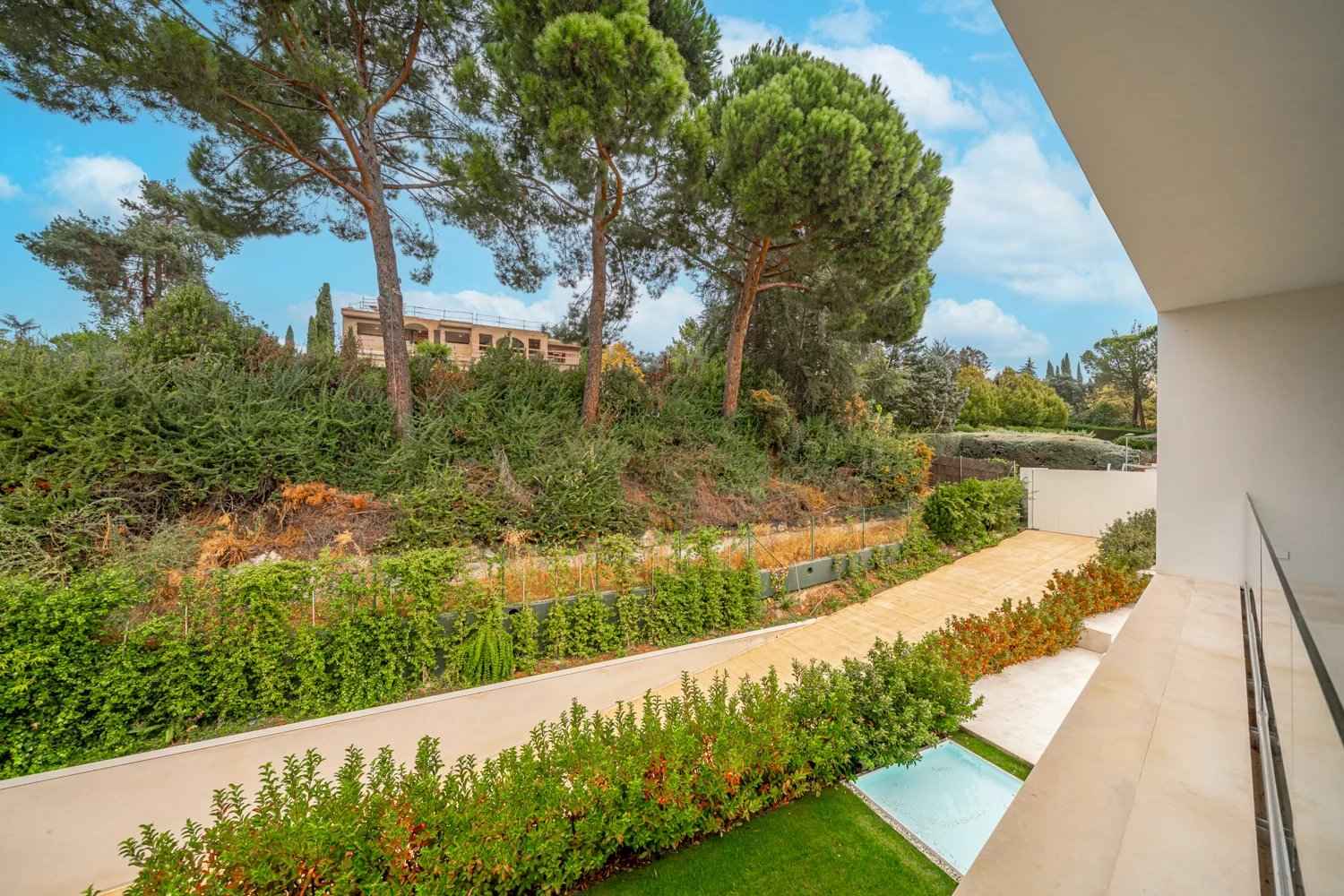 Fce21f2ec67158d080291c5e6a2abc2b a2722e1b73 1500 original - Attribut alt par défaut.