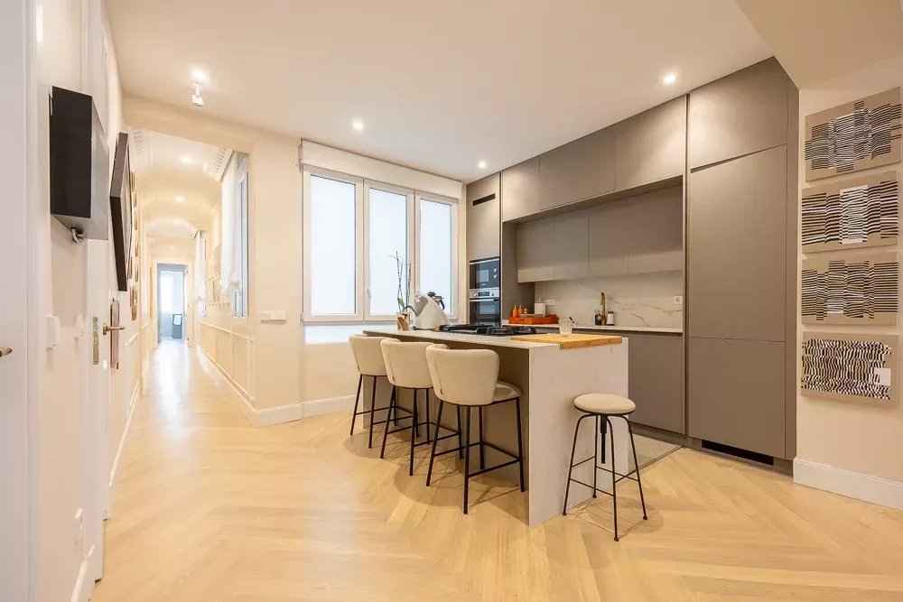 467ad1cc29dc17d0d37736f79abcec73 454d25140b 1000 original - Attribut alt par défaut.