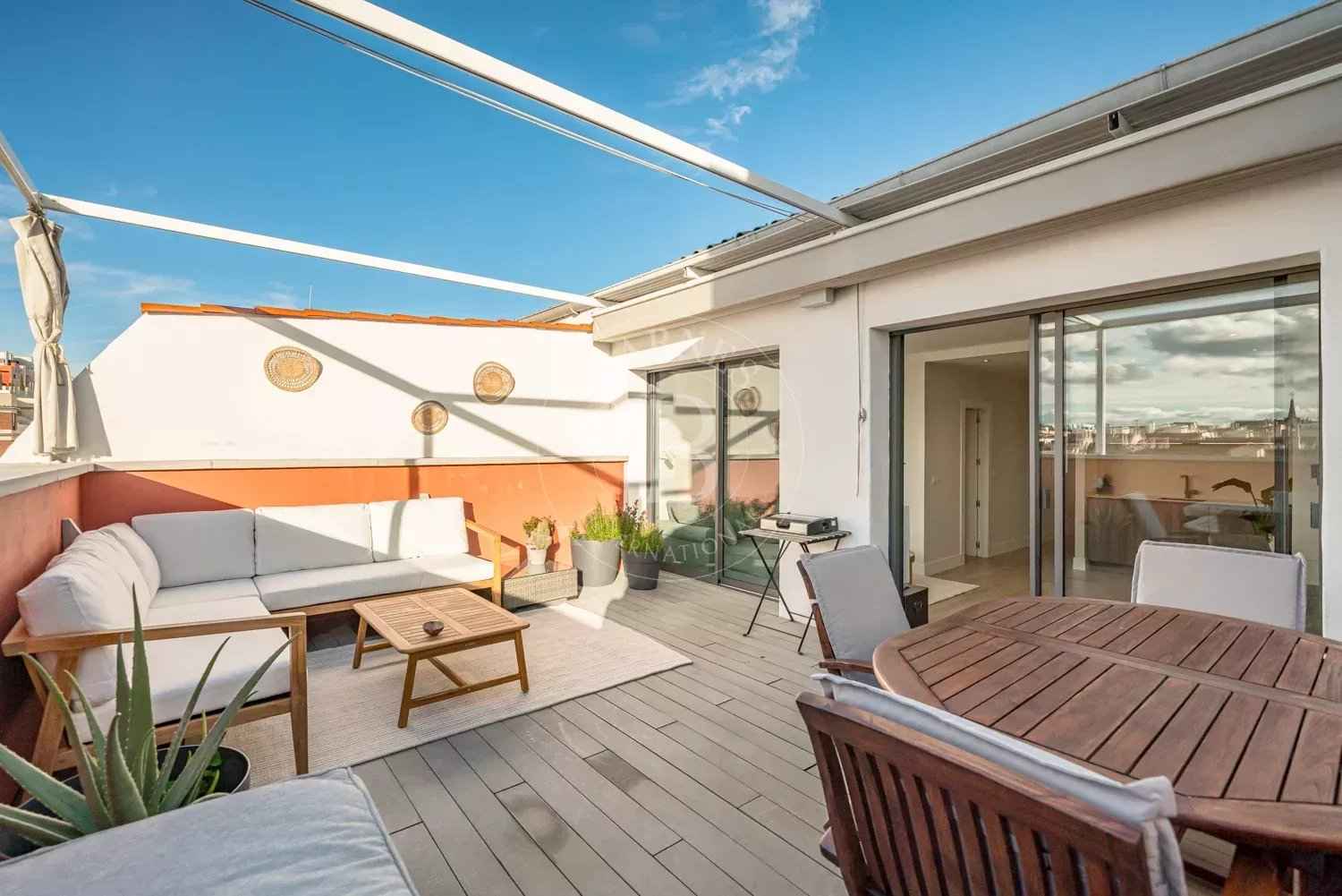 Dfed2959da9293ff1530254ceff6224e 50cbd92b9b 1500 original - Attribut alt par défaut.