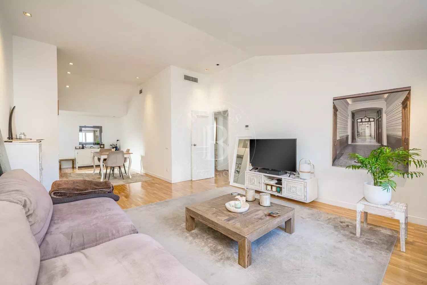 328c8758043617f22c7b356c105c61f4 9efceac4fb 1500 original - Attribut alt par défaut.