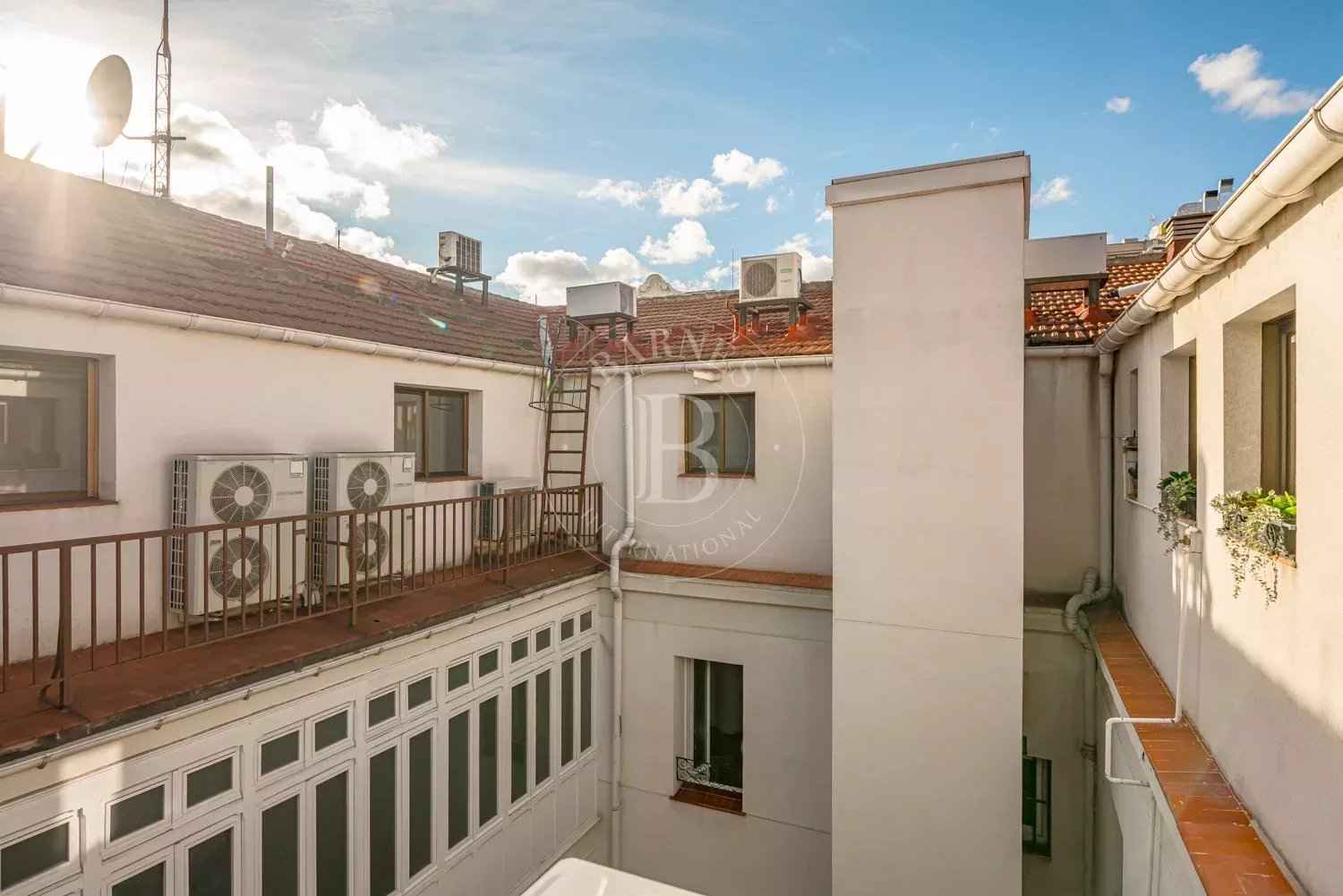 1ed19ed8d2bed7dc14ebbe3350de9bb5 f07e5be84f 1500 original - Attribut alt par défaut.