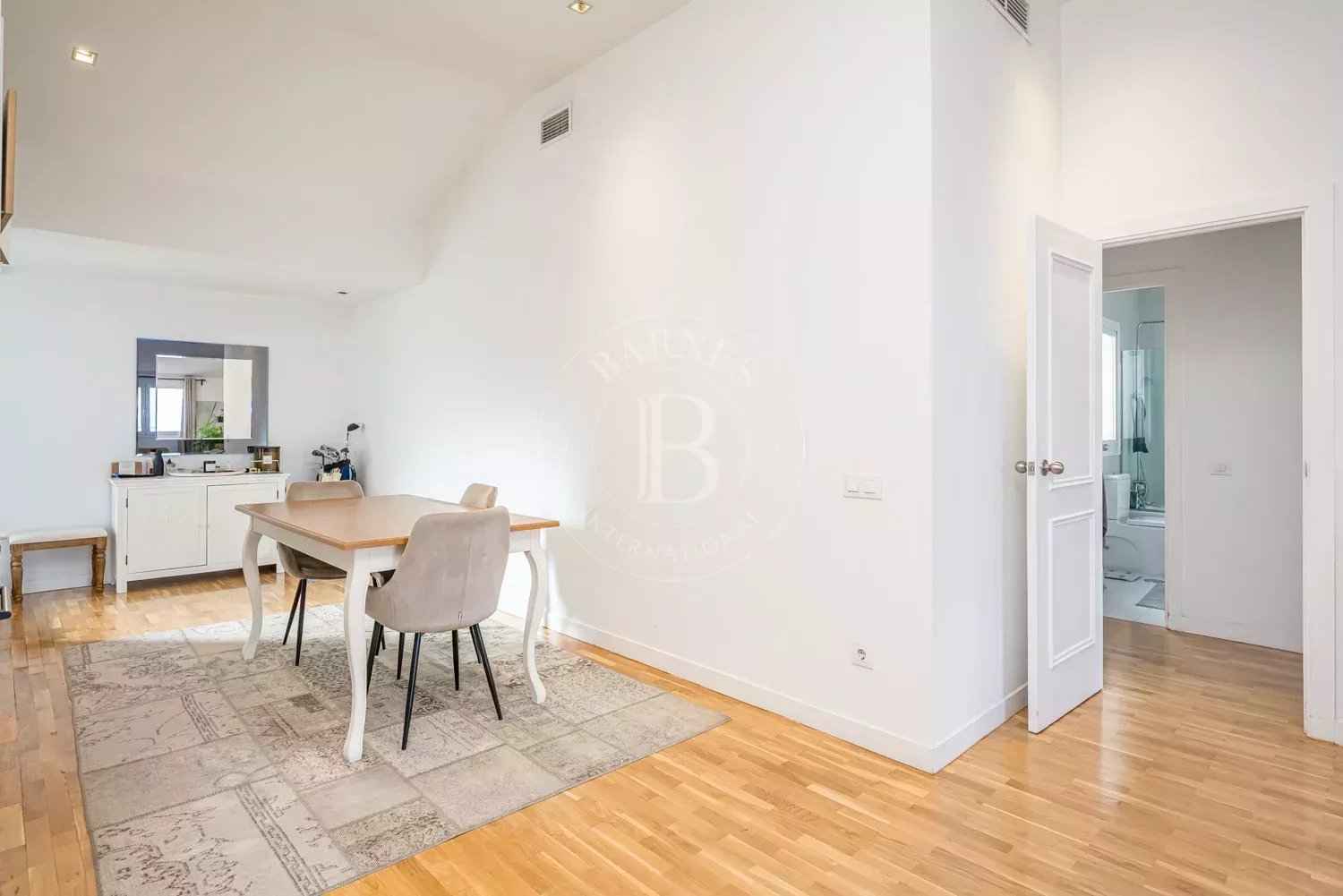 9b0777eb8bb1754ca27c31b155ac5e80 1ec7842c7f 1500 original - Attribut alt par défaut.