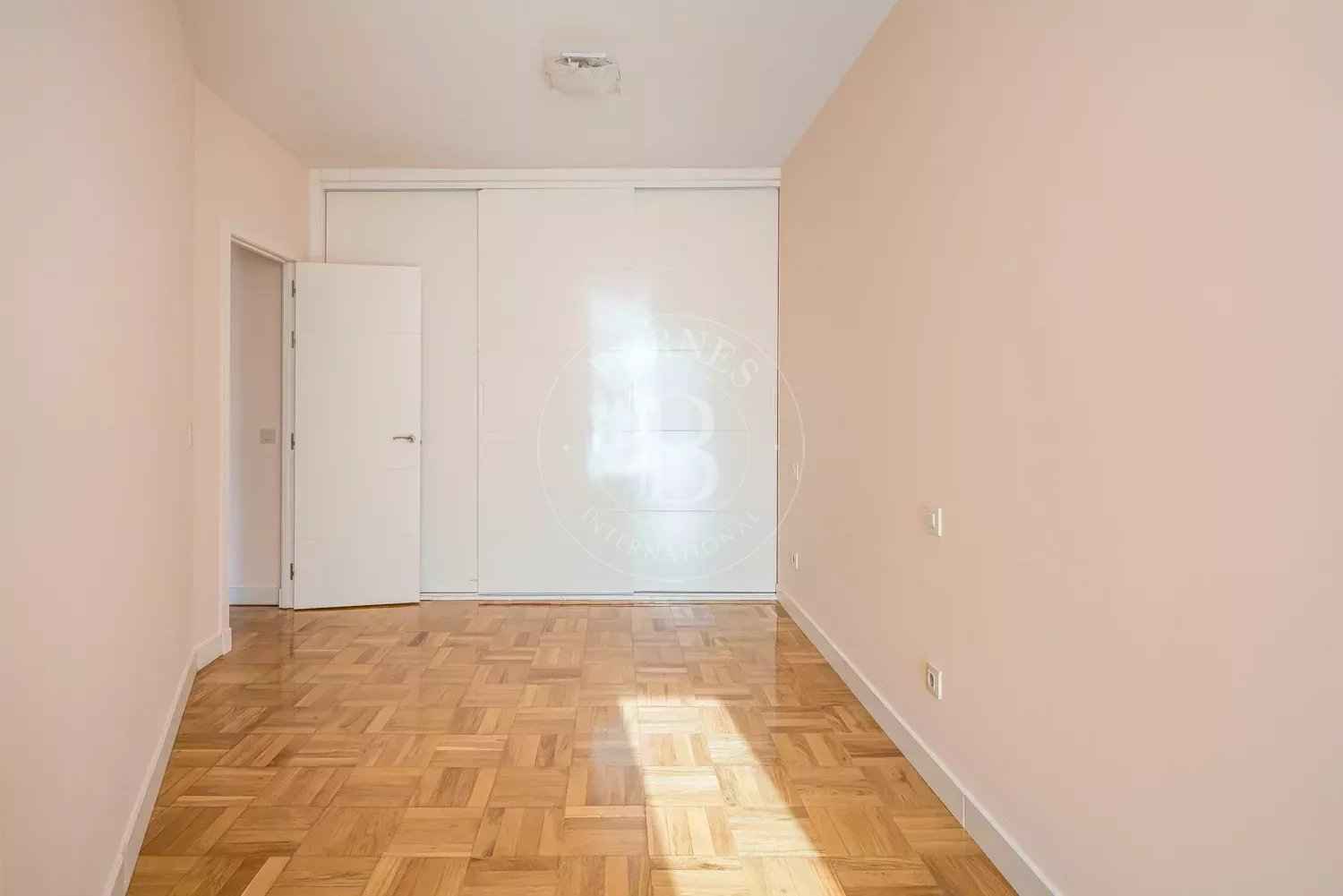 Df1284082a4f5e7f560d1b73ddaa5b04 6e09f509a0 1500 original - Attribut alt par défaut.