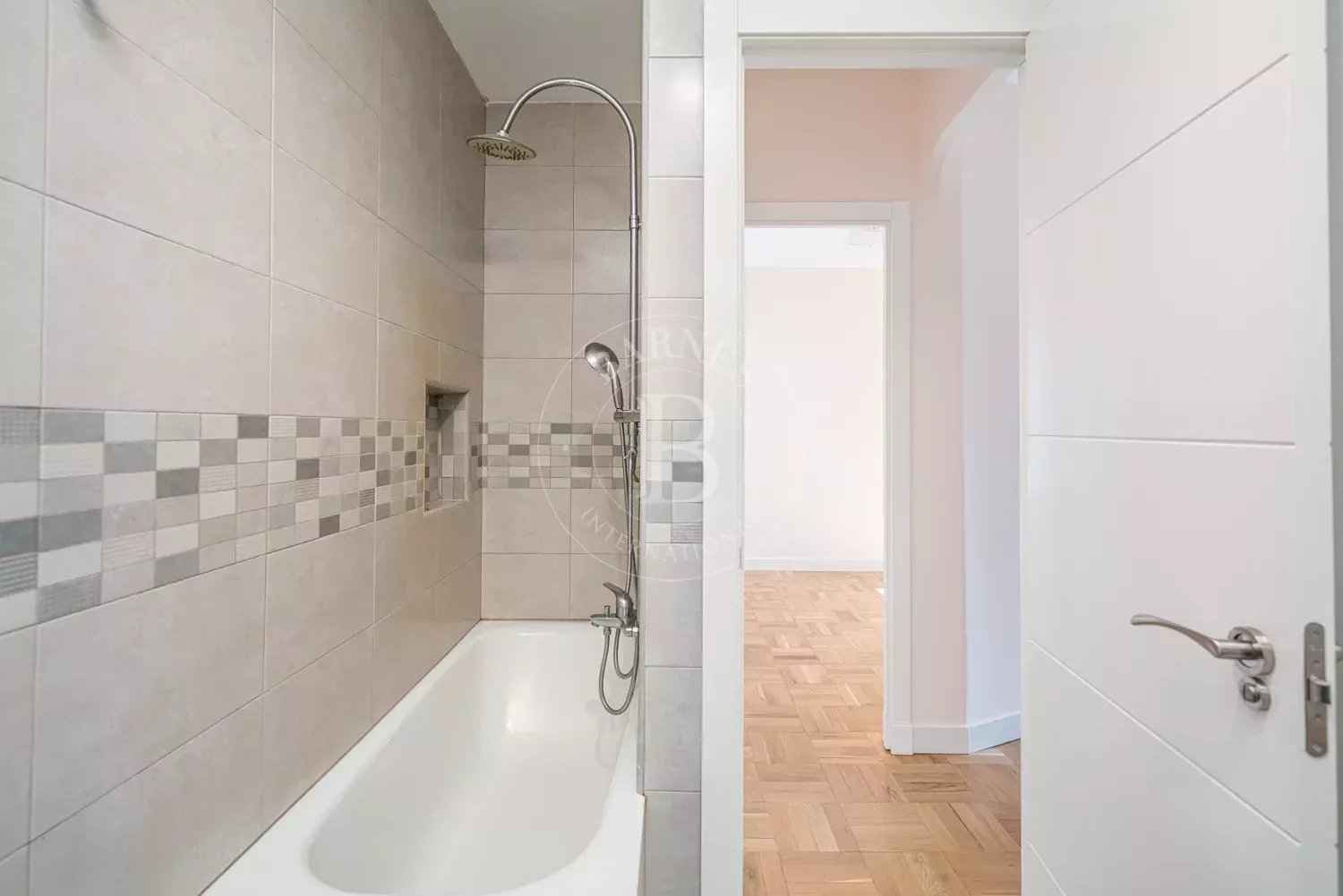 44be93bbf18b9e97a824dcf9dd573aba f5b6ec0bbd 1500 original - Attribut alt par défaut.