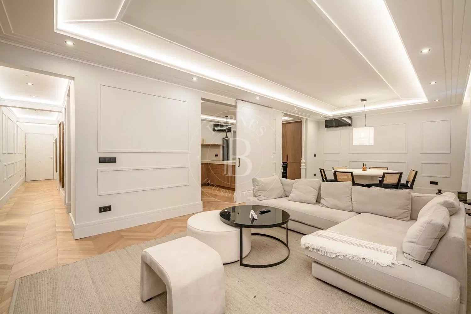 9793b1502604e9e033d5a05475e55bab ecd0f50677 1500 original - Attribut alt par défaut.