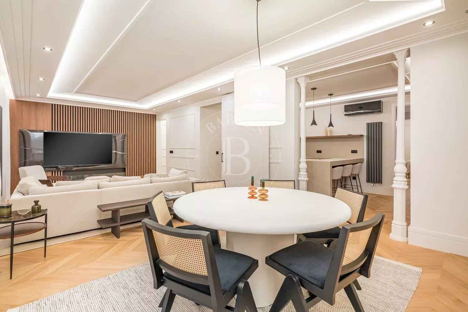 3ecbb1cfd33cfa2d3cce432a1e08da13 f75579ded3 1500 original - Attribut alt par défaut.