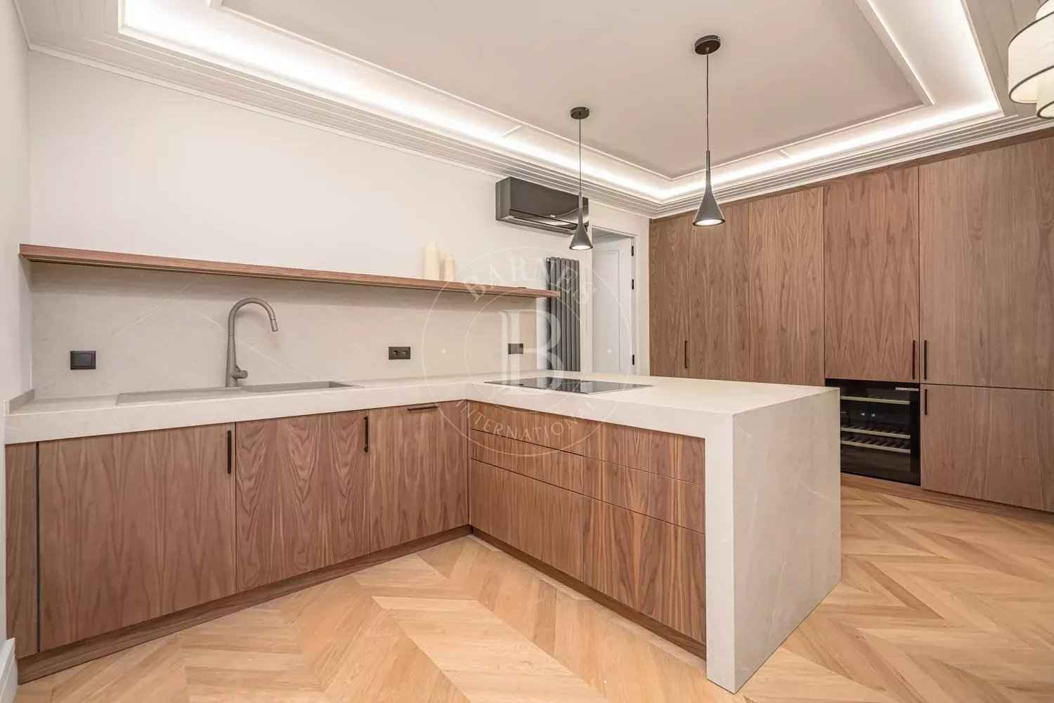 D53f807612c0a4309b6507254952905b af6b5a900f 1500 original - Attribut alt par défaut.