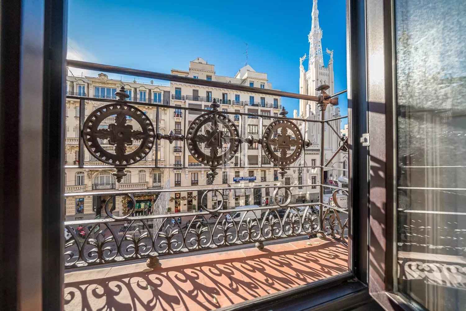 A20cd0dbf2777289e6119c48835be534 a5f209c287 1500 original - Attribut alt par défaut.