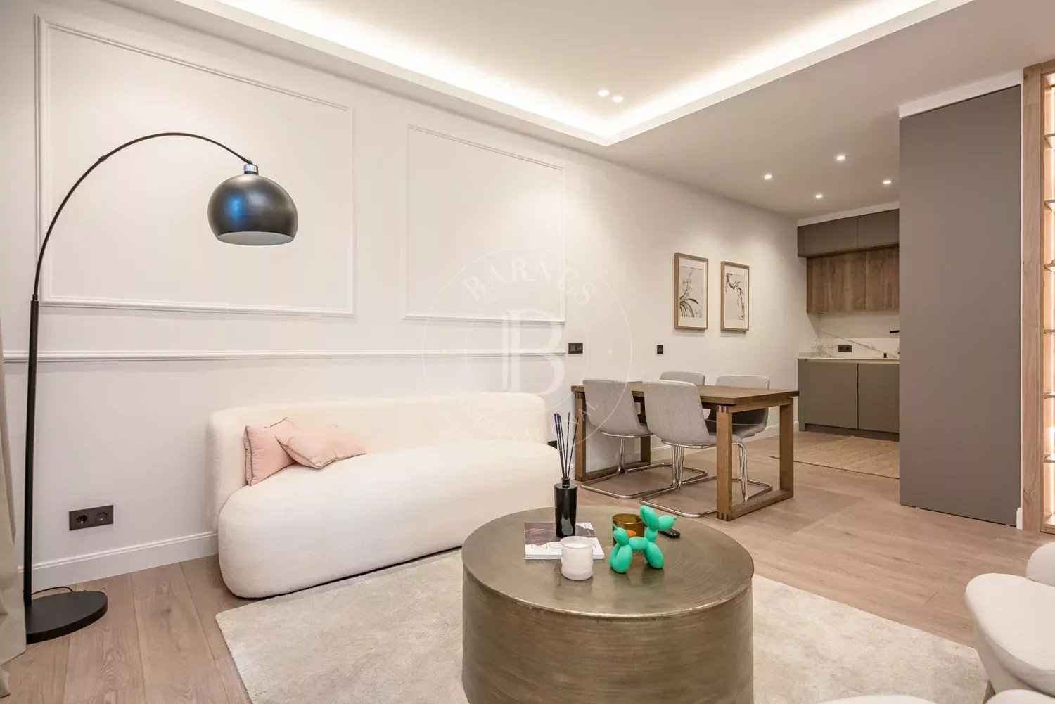 5a2ea32db3ceeba57f78a5d33992cc18 cd096df013 1500 original - Attribut alt par défaut.