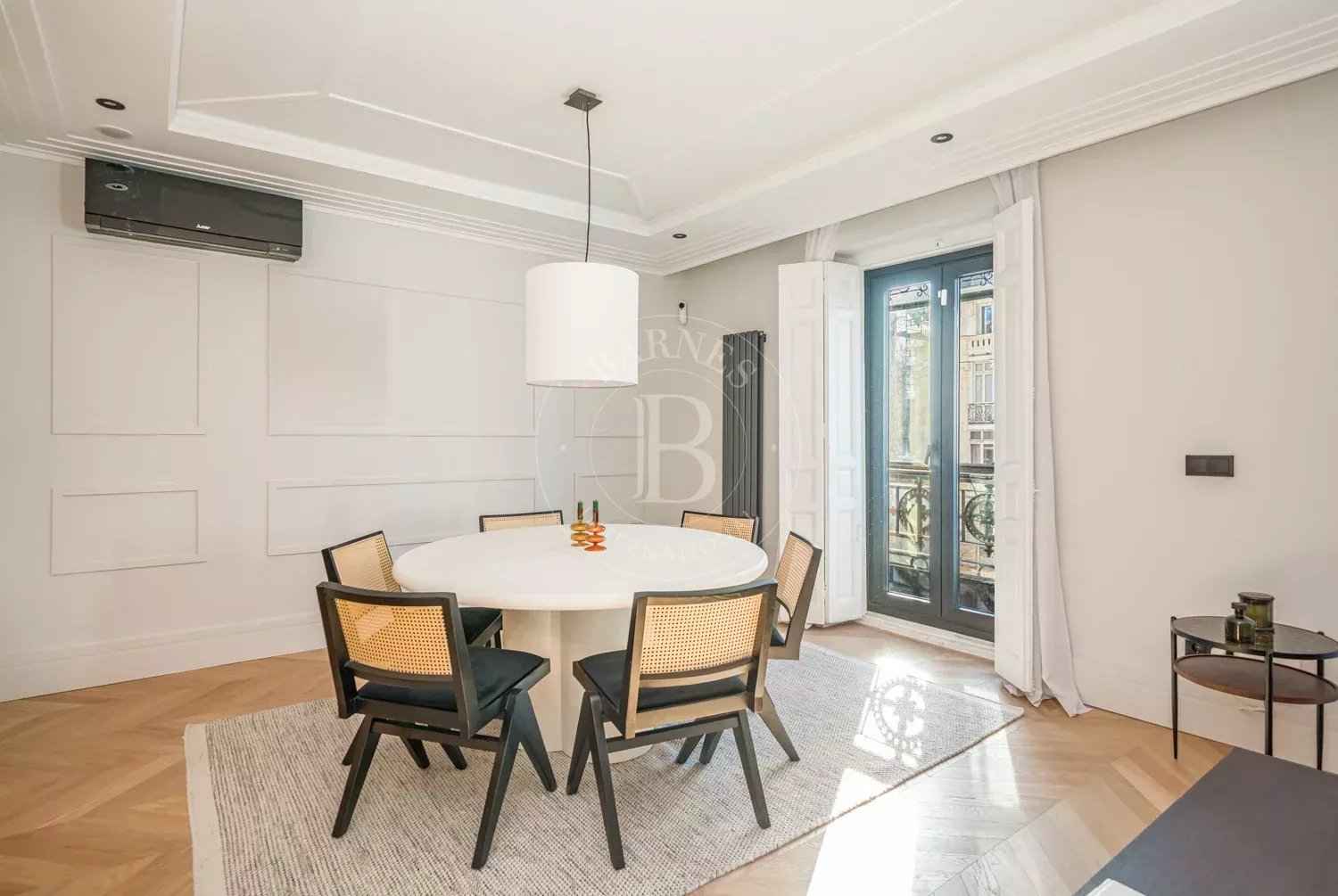 Da1f1a44fa73e082d62cc44768ee8cf7 1c968c3ab0 1500 original - Attribut alt par défaut.