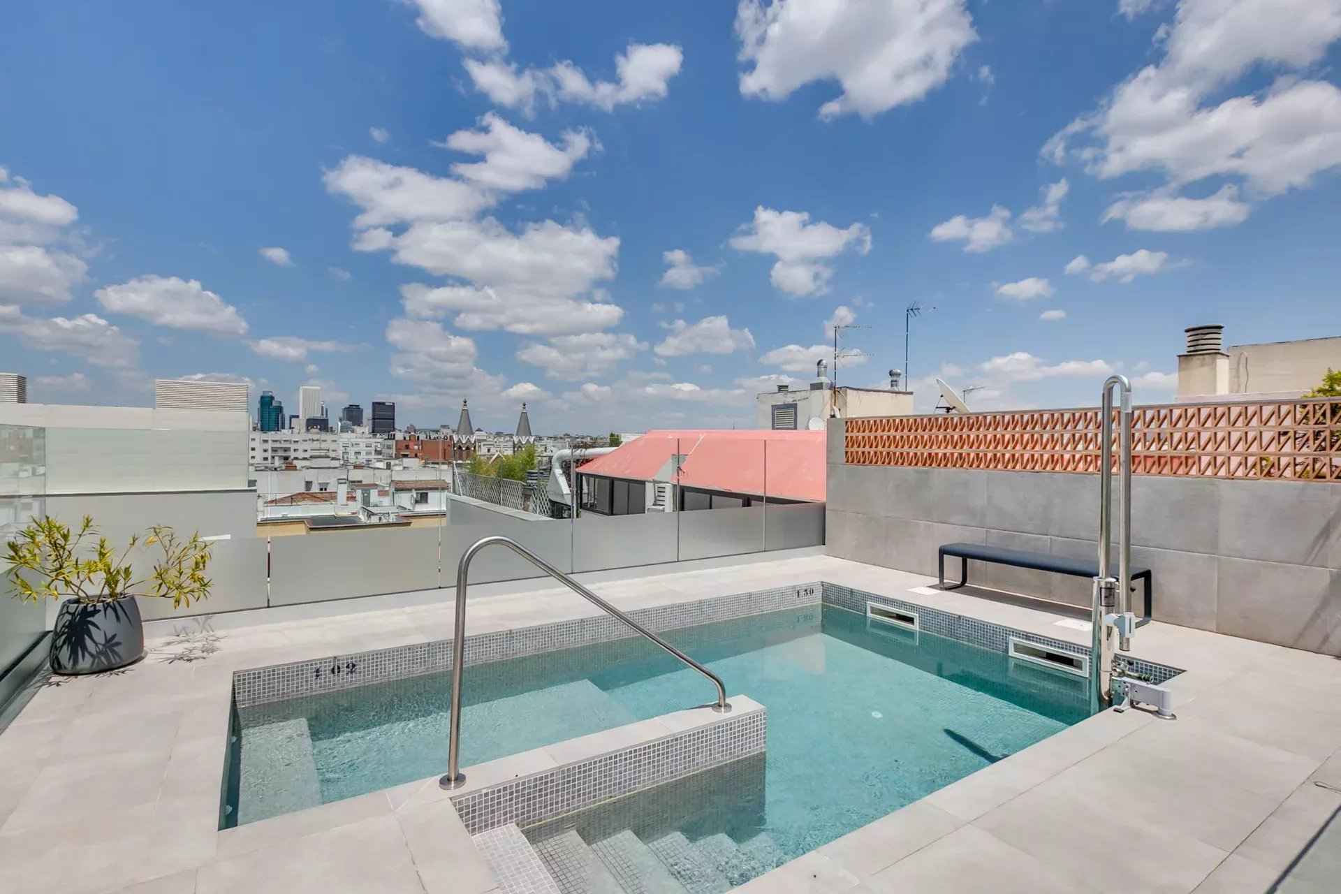 12c810e2d07e7bee630f18580fa7be6a 5c3693093e 1920 original - Attribut alt par défaut.