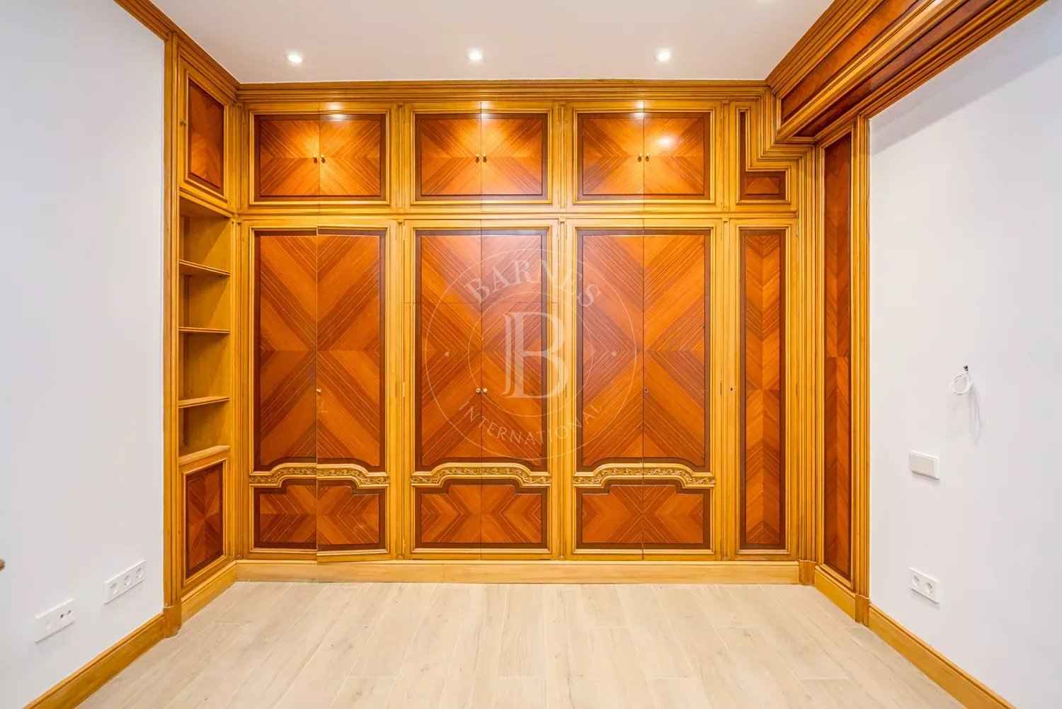 Ce1aeadd9c93213ca220ea3d9b52ba16 2819f51763 1500 original - Attribut alt par défaut.