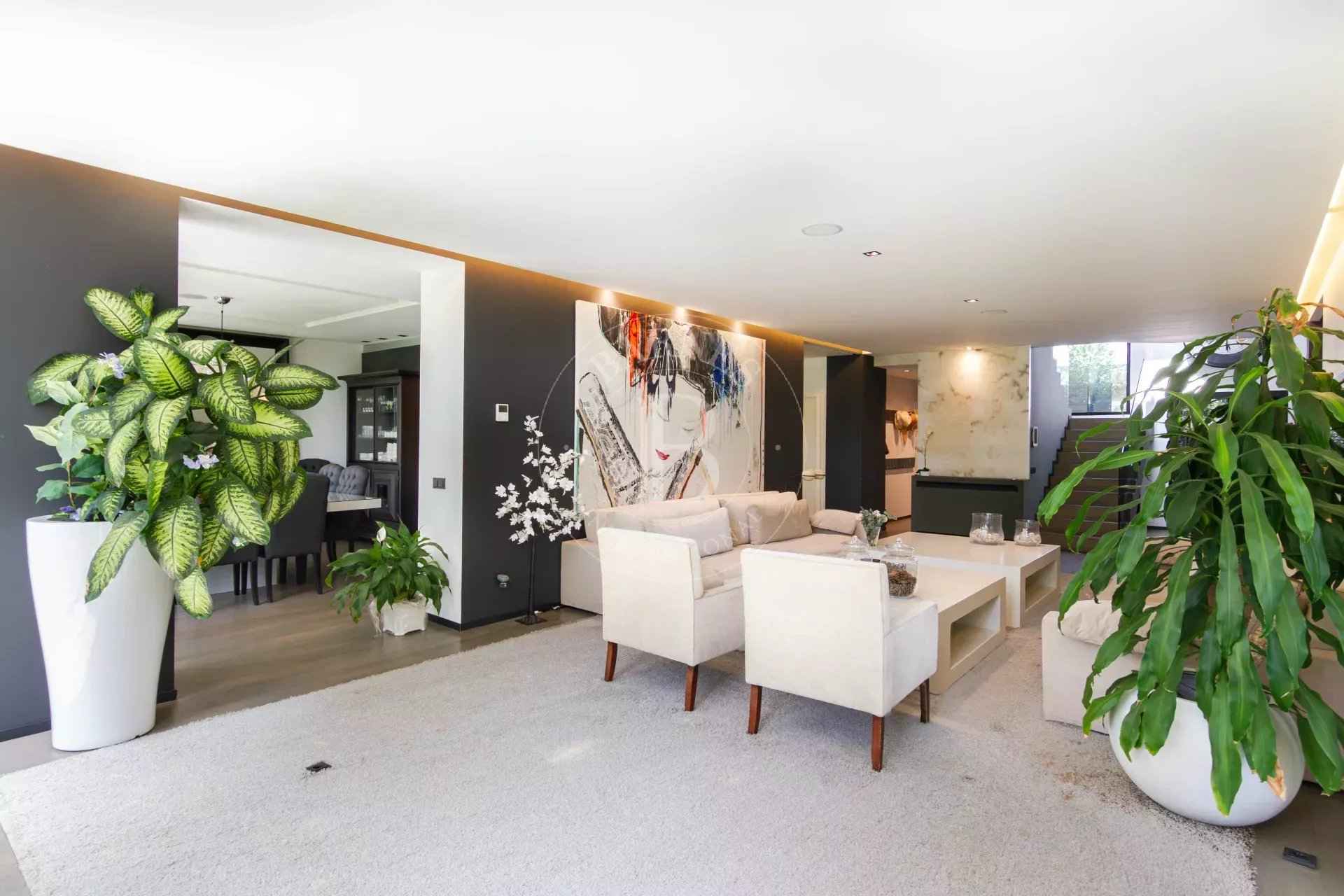 D616f3e6d403fb4c0afeac2ea567c07e 824dd11cf0 1920 original - Attribut alt par défaut.