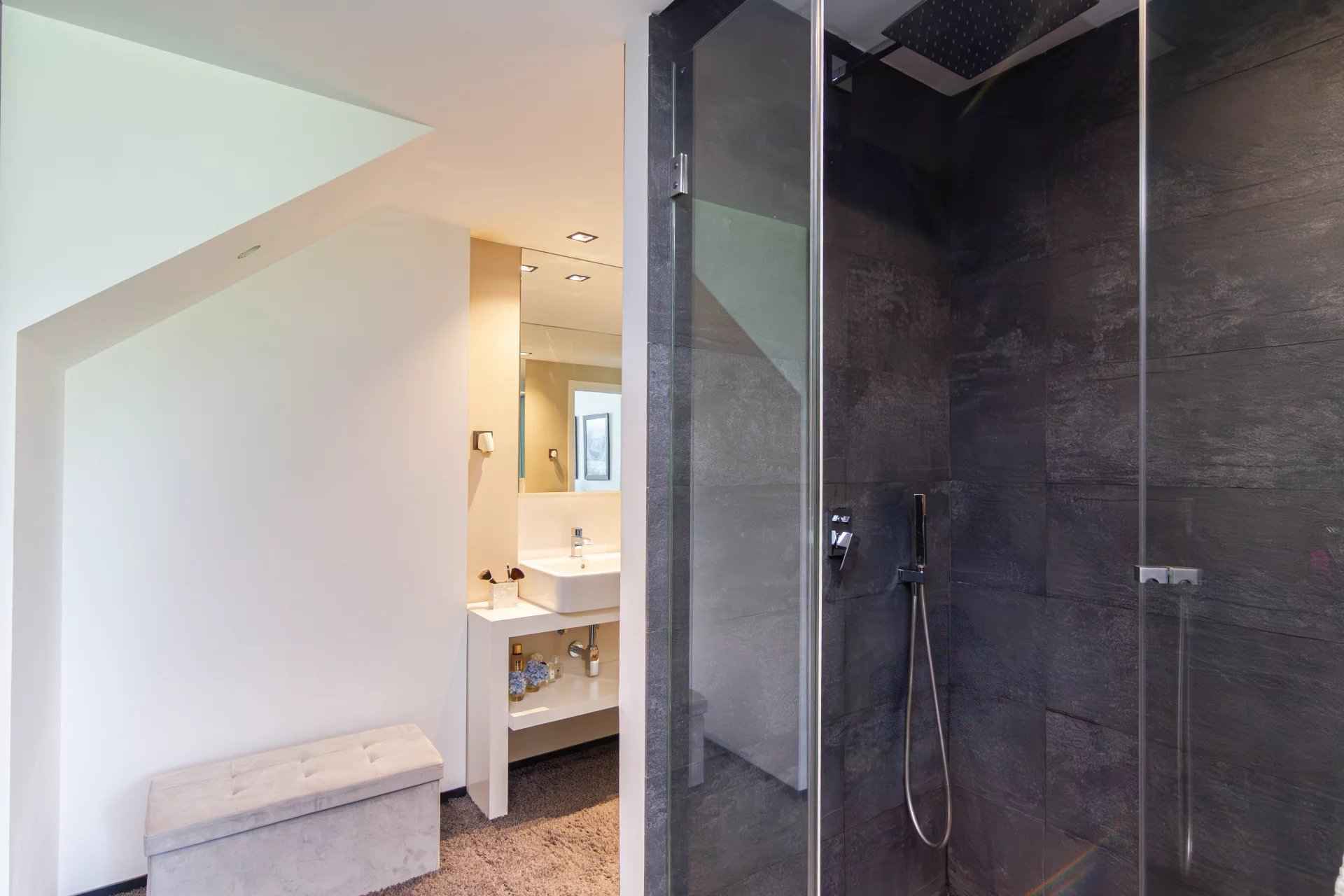 9af1bff277cef20988a4c9f88975e932 706b5ad247 1920 original - Attribut alt par défaut.