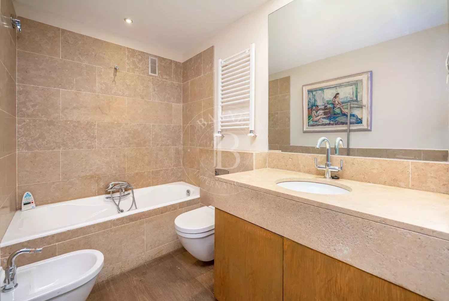 Db9eb3bb23fa28e5cfb702856e29573d 3580b7f3f1 1500 original - Translation missing: en.helpers.application.image_tag.default_alt