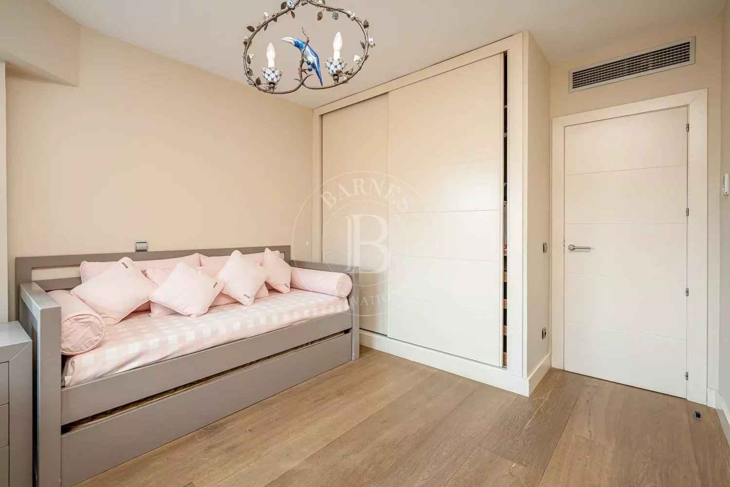 E82018cf125fb282620fb63793d558ac 35be689fc0 1500 original - Translation missing: en.helpers.application.image_tag.default_alt