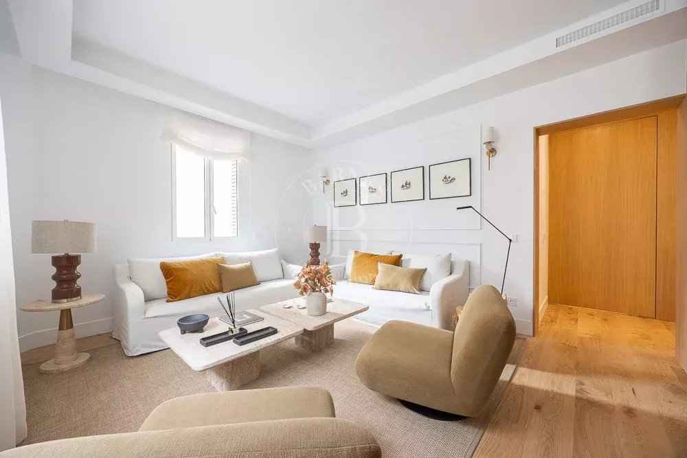 D9c8880c07f4fdf22b80f60699c7bcfb 8277d7afa0 1000 original - Translation missing: en.helpers.application.image_tag.default_alt