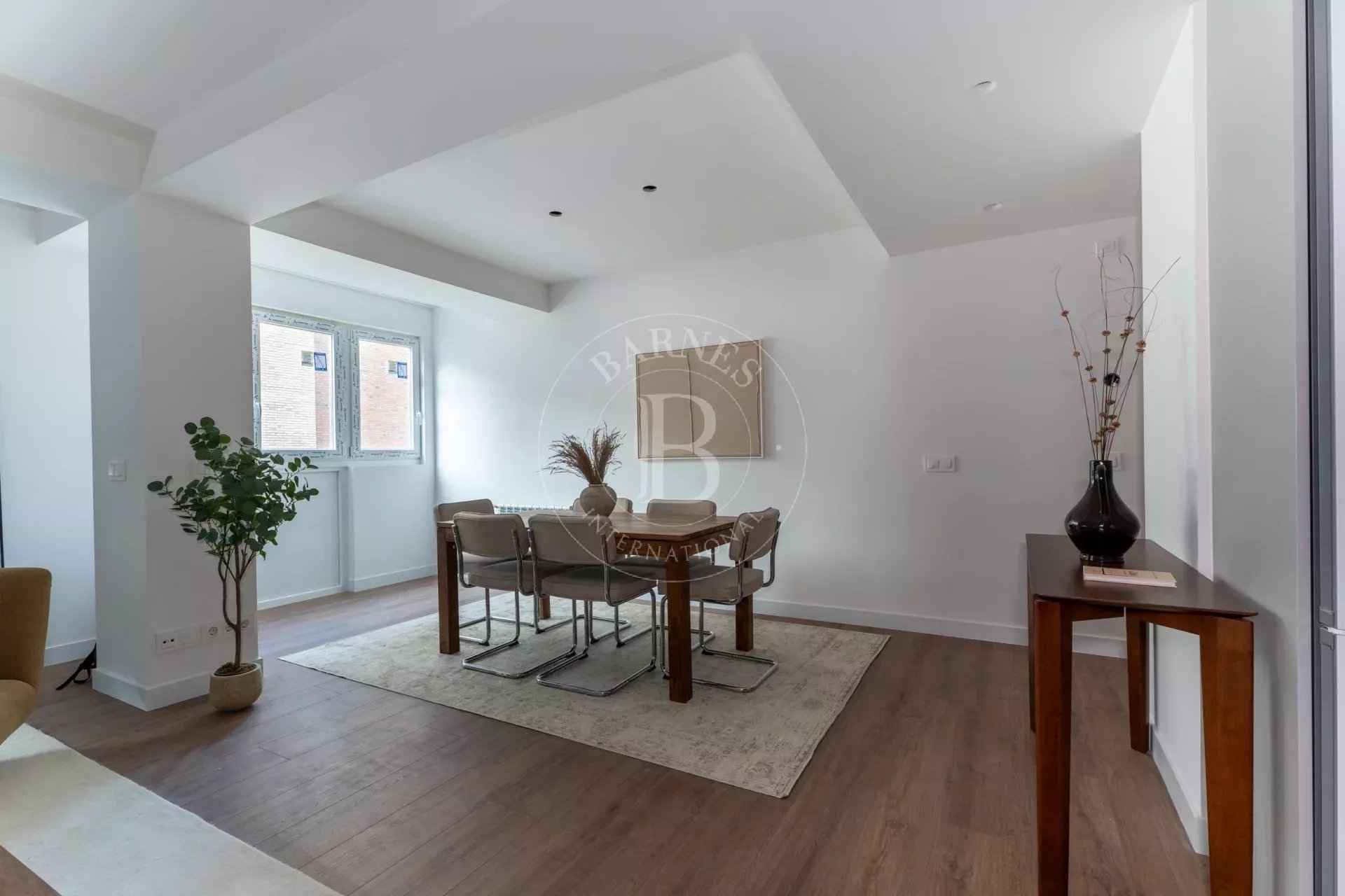 068d453494d5dd38965ebcecb071516d f592baabcf 1920 original - Attribut alt par défaut.