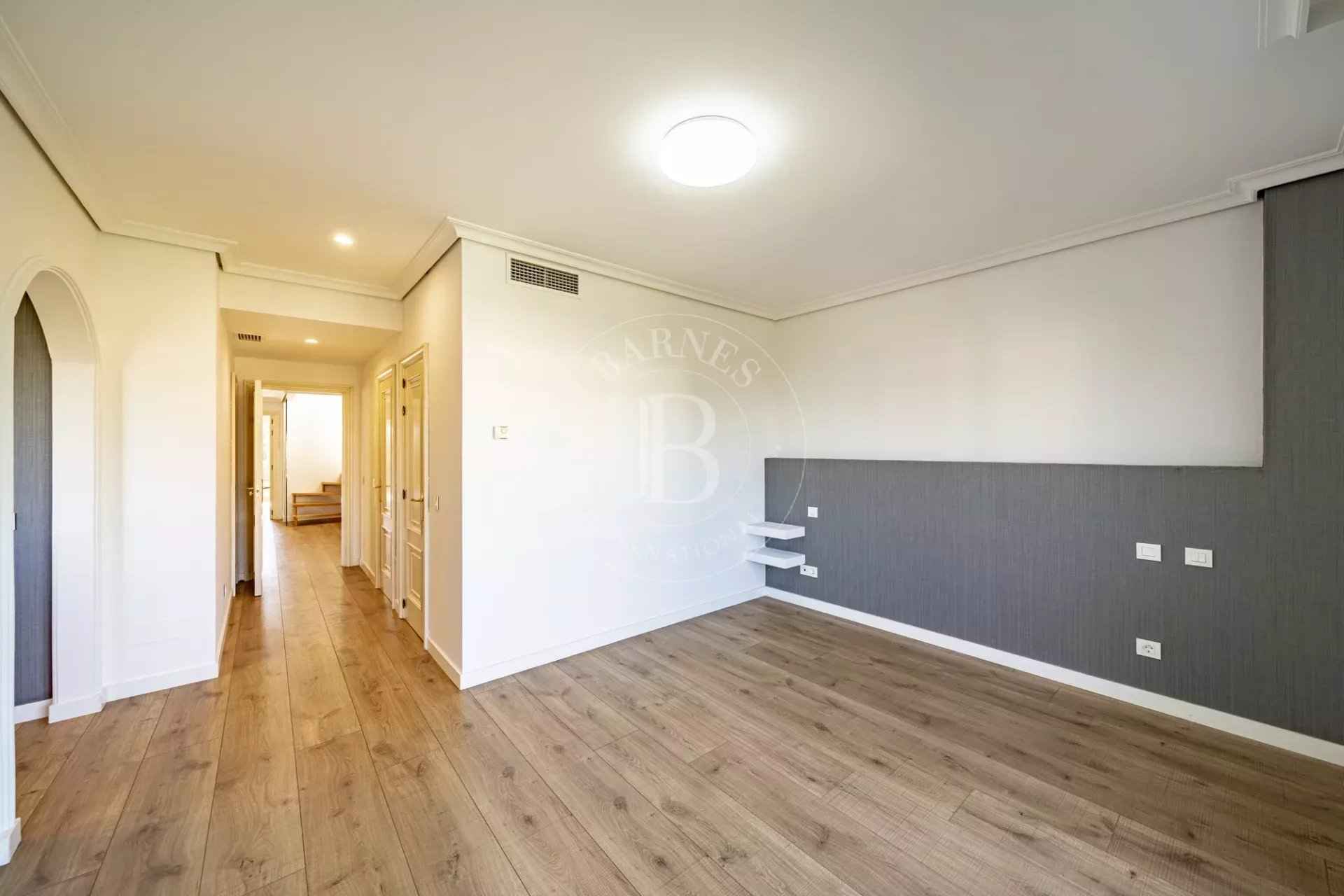 8b76cba245dbacb23288be4eb6bedc35 4673f9ea54 1920 original - Attribut alt par défaut.