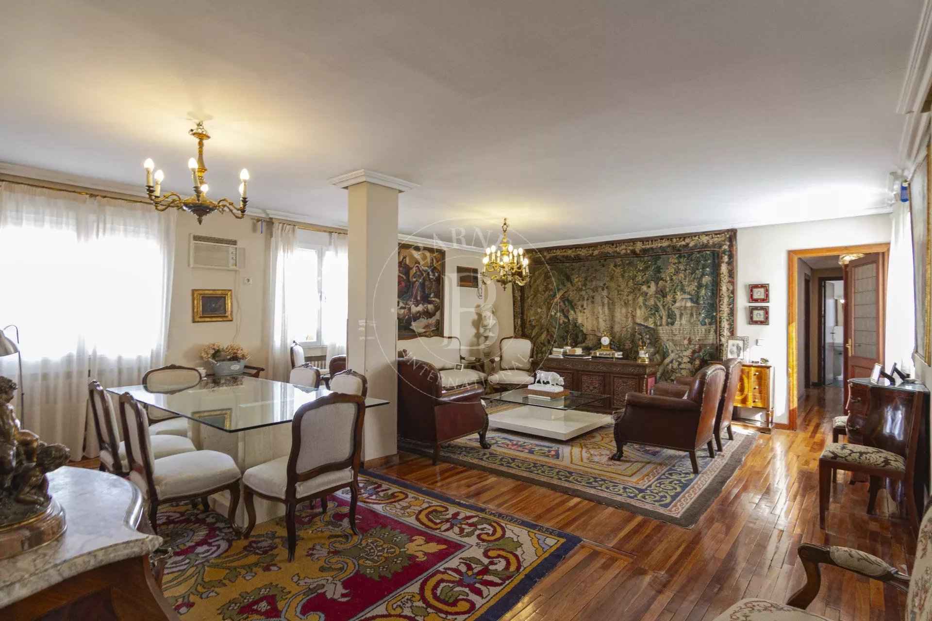 B15a09730a4abe22b19b81553cd321f9 019f0d39a9 1920 original - Attribut alt par défaut.