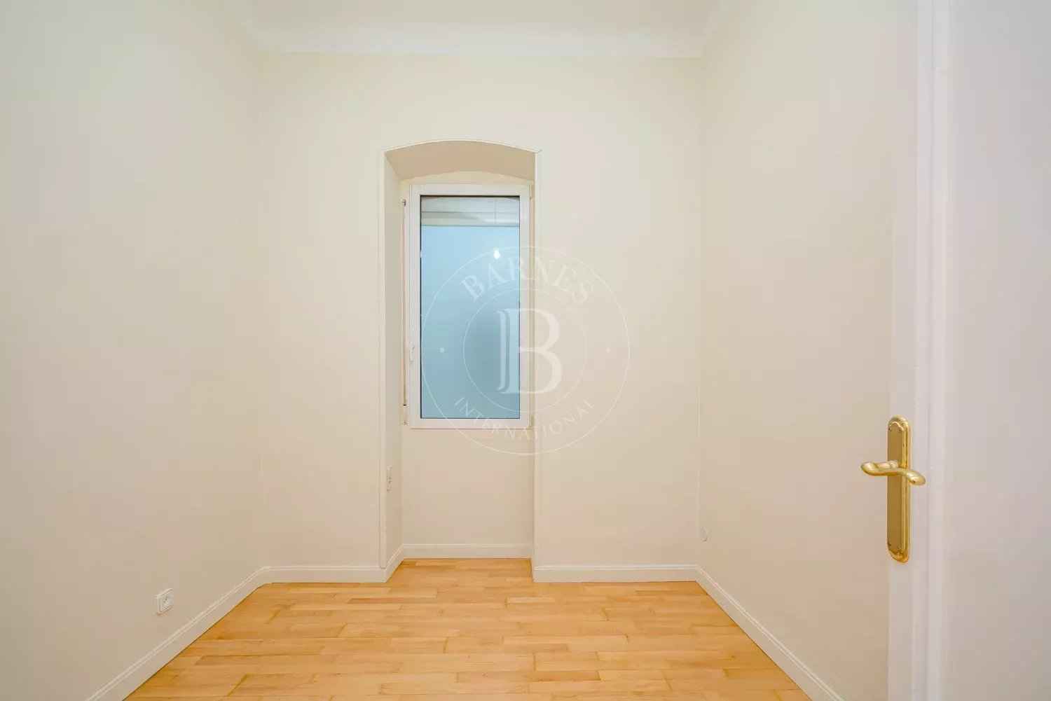 8442fdcb919ecbb5b5fcfebf3962e6d2 41b56c9089 1500 original - Attribut alt par défaut.