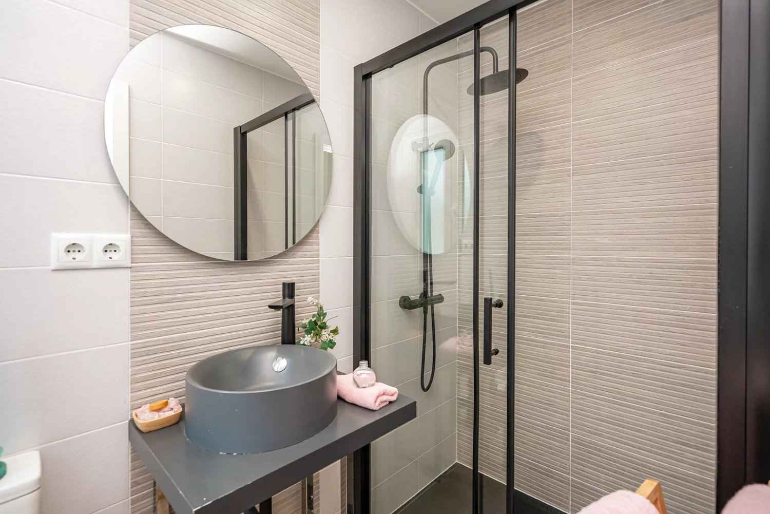 1cc78d85cbcdd148534a48408bb7a34b 7cb65cad15 1500 original - Translation missing: en.helpers.application.image_tag.default_alt