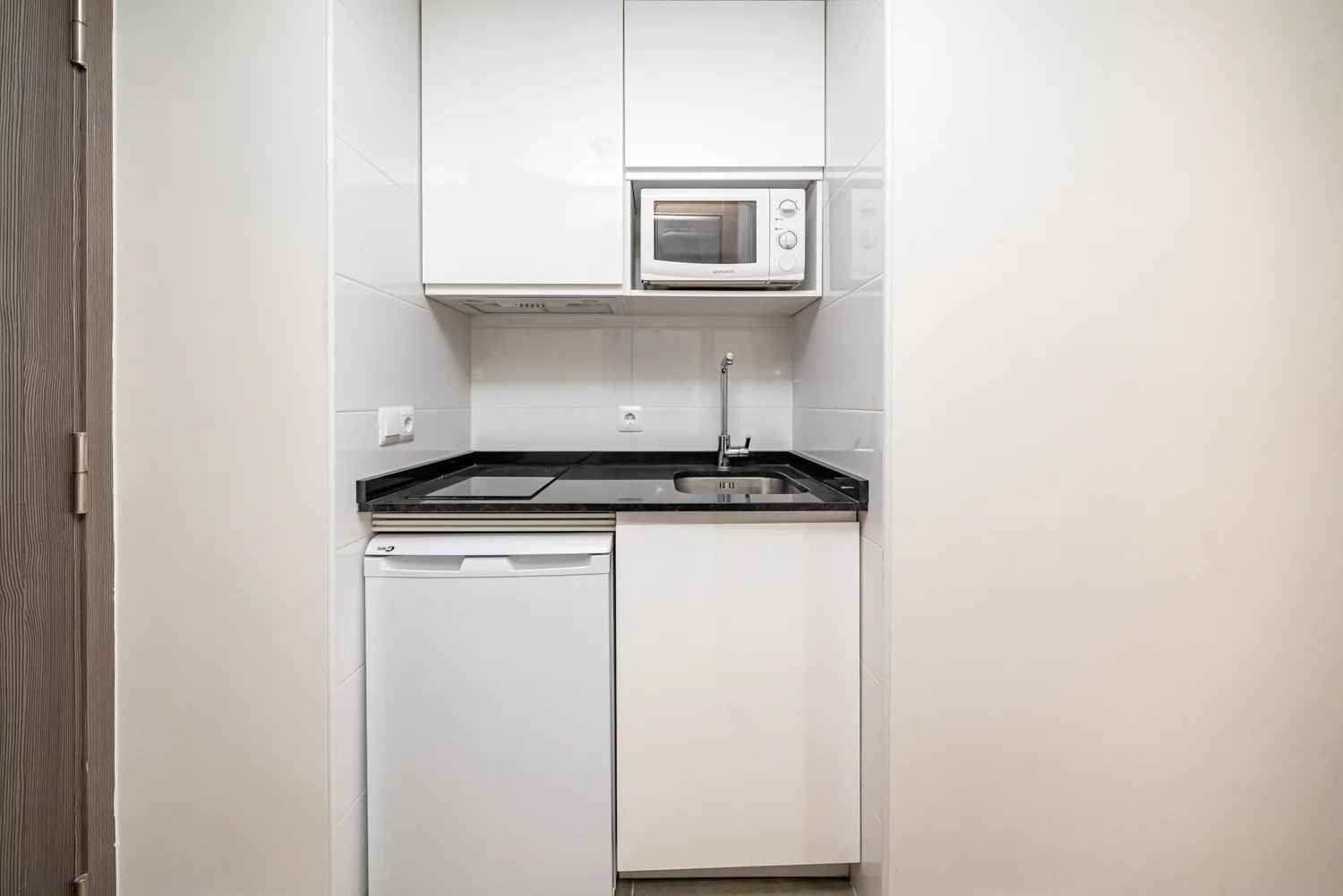 5e94776186d6792c108cdb36349b7e05 b4e73045b5 1500 original - Translation missing: en.helpers.application.image_tag.default_alt