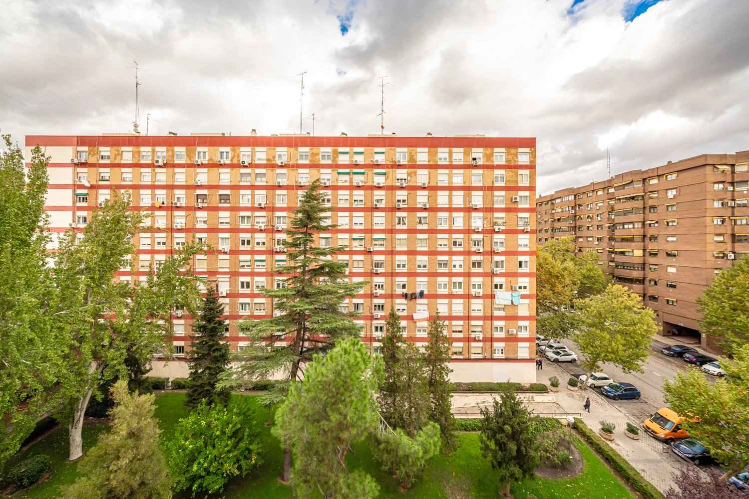 D48656d76b3d790671a56dc63ca99813 06b44de495 1500 original - Attribut alt par défaut.