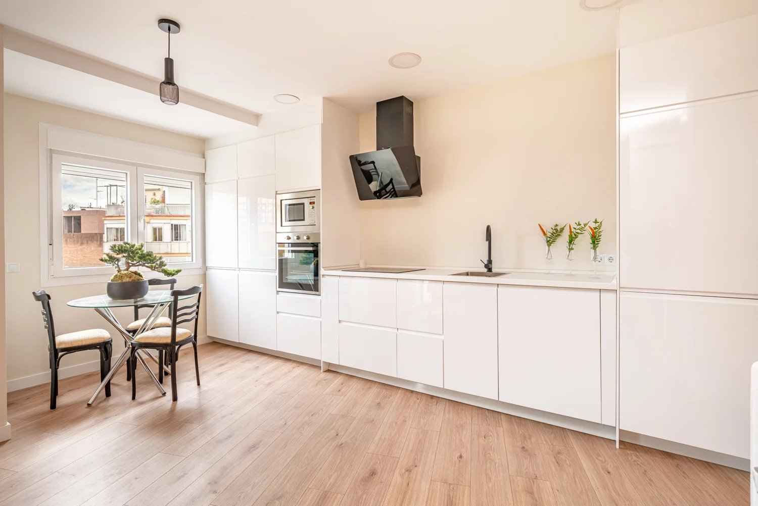 C10e1e5225ea7be4ca1c35ff0eca6fd1 491c4ad3a5 1500 original - Translation missing: en.helpers.application.image_tag.default_alt