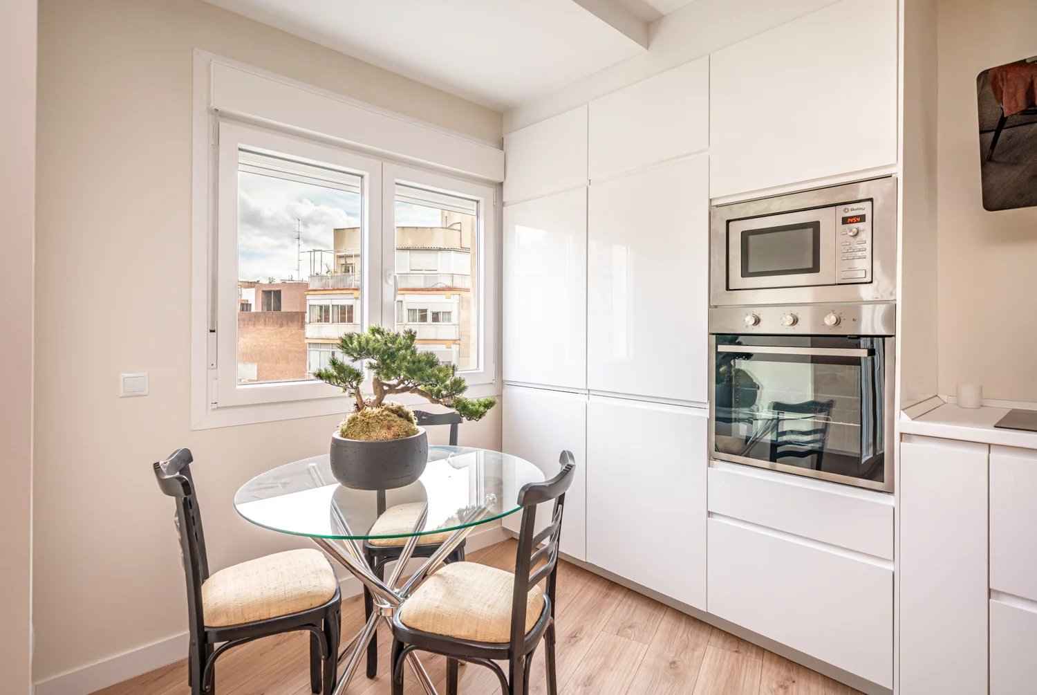 82c22541c9e0306f59decf31a652c99f 9ba69f5e16 1500 original - Translation missing: en.helpers.application.image_tag.default_alt